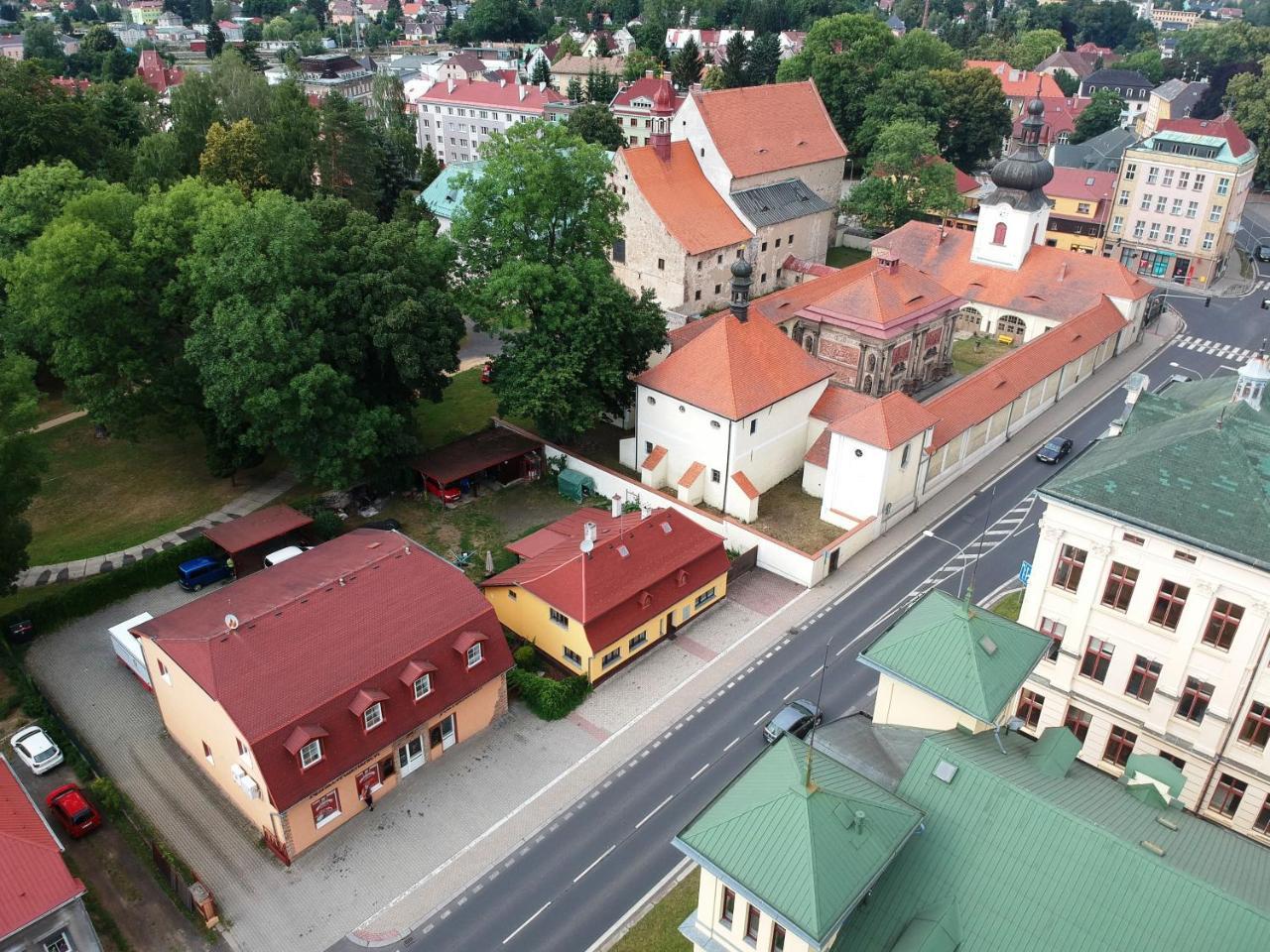 Apartman Pod Klasterem Rumburk Zewnętrze zdjęcie